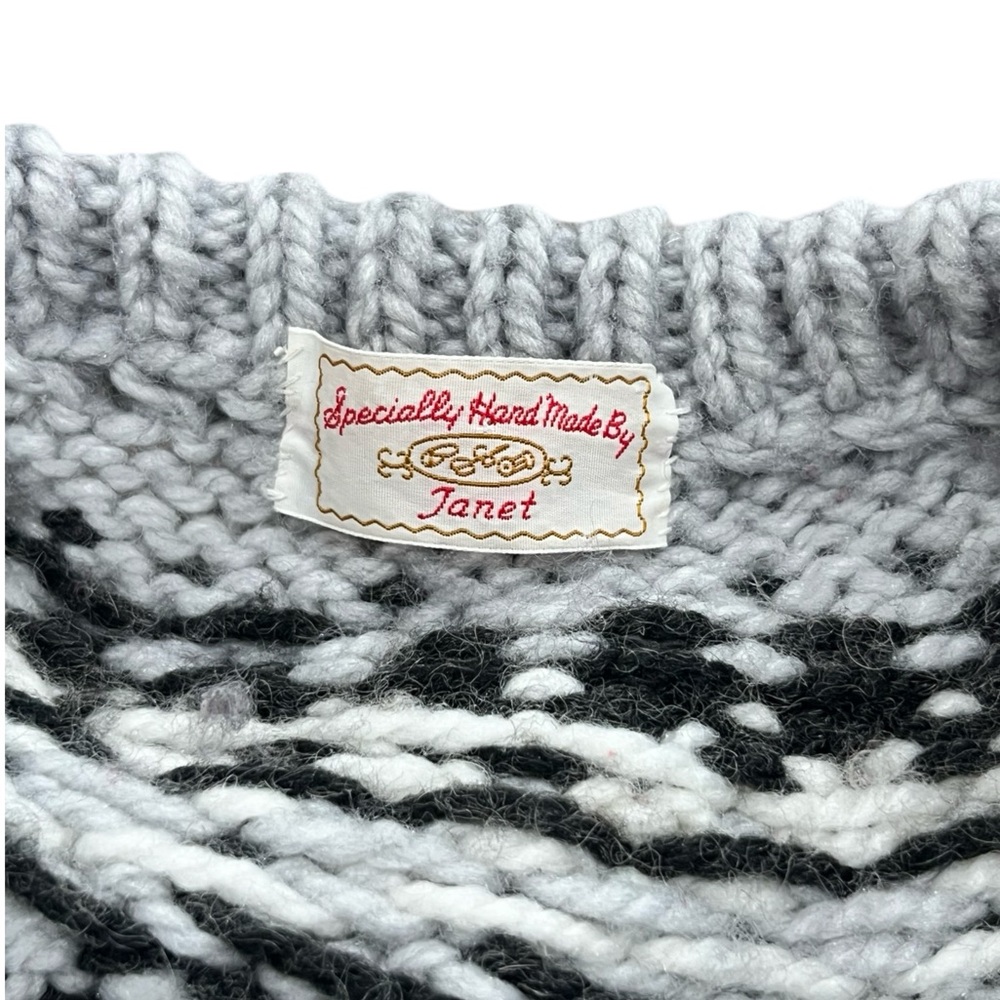 Hand Made Knit Fair Isle Elegant Gray Patterned Cottage Core Cozy Boho Preppy - Picture 7 of 7